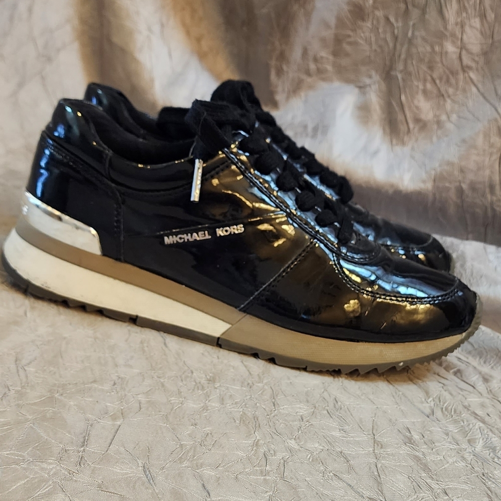 MICHAEL KORS ALLIE TRAINER SNEAKERS SZ 6.5